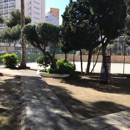 Donna Ii Plaza Triangular 아파트 *